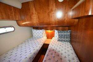 2001 Tiara Yachts 52 Sport Yacht thumbnail 10