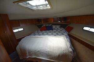 2001 Tiara Yachts 52 Sport Yacht thumbnail 25