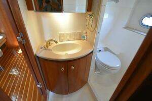 2001 Tiara Yachts 52 Sport Yacht thumbnail 11