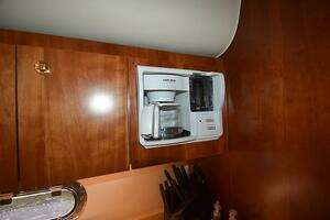 2001 Tiara Yachts 52 Sport Yacht thumbnail 22