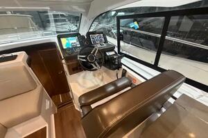 35ft Four Winns Yacht For Sale