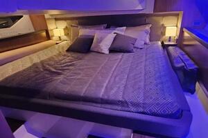 35ft Four Winns Yacht For Sale