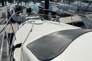 No Worries 42ft Cruisers Yachts Yacht For Sale