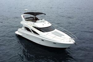 2010 Silverton 38 Sport Bridge thumbnail 1