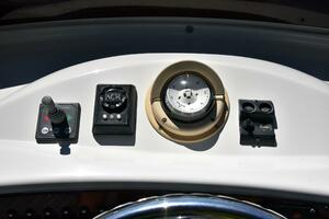 2010 38 Silverton Sedan Bridge - Pura Vida