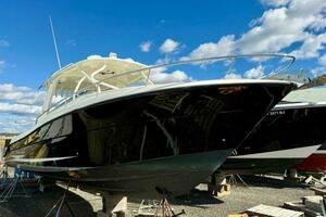 TILIKUM 35ft Hydra Sports Yacht For Sale