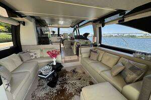 2018 Azimut 66 Flybridge thumbnail 6