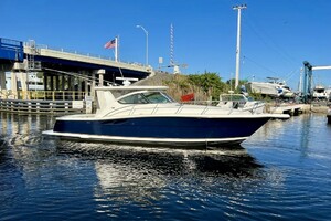 38ft Tiara Yachts Yacht For Sale