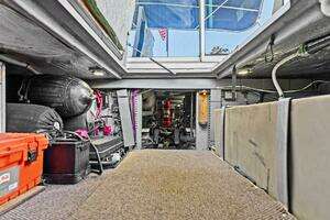 1998 Sea Ray 480 Sedan Bridge thumbnail 35