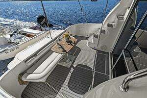 1998 Sea Ray 480 Sedan Bridge thumbnail 57