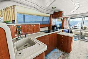 1998 Sea Ray 480 Sedan Bridge thumbnail 5