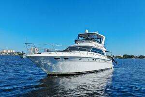 1998 Sea Ray 480 Sedan Bridge thumbnail 31