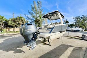 28ft Chaparral Yacht For Sale