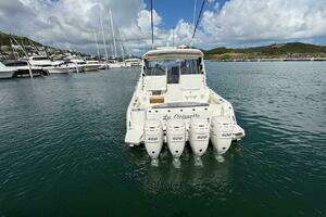 2021 Boston Whaler 405 Conquest thumbnail 17