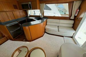 Johnson  amp  Johnson 52ft Jefferson Yacht For Sale