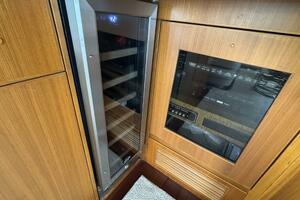 Johnson  amp  Johnson 52ft Jefferson Yacht For Sale