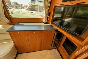 Johnson  amp  Johnson 52ft Jefferson Yacht For Sale