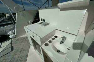 2007 Jefferson 52 Pilothouse SE thumbnail 5