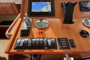 Side Trip 34ft Mainship Yacht For Sale