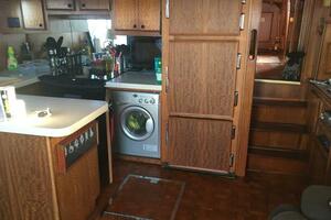 Concrete Idea 48ft Hatteras Yacht For Sale