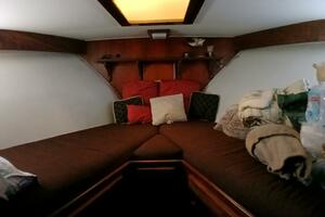 Concrete Idea 48ft Hatteras Yacht For Sale