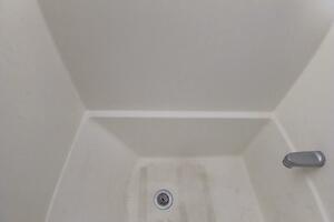 Concrete Idea 48ft Hatteras Yacht For Sale