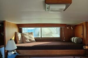 Concrete Idea 48ft Hatteras Yacht For Sale