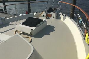 Concrete Idea 48ft Hatteras Yacht For Sale
