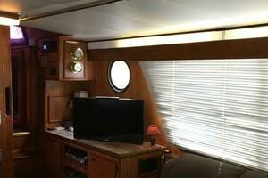 Concrete Idea 48ft Hatteras Yacht For Sale