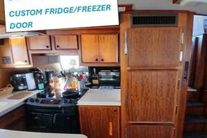 Concrete Idea 48ft Hatteras Yacht For Sale