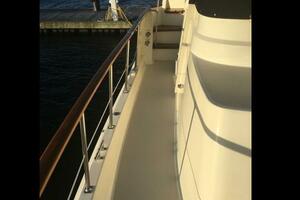 Concrete Idea 48ft Hatteras Yacht For Sale