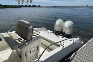 Bae Life 27ft Boston Whaler Yacht For Sale
