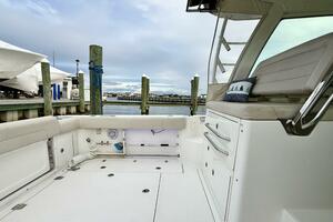 34ft Boston Whaler Yacht For Sale