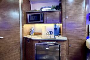 34ft Boston Whaler Yacht For Sale