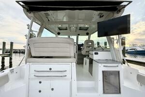 34ft Boston Whaler Yacht For Sale
