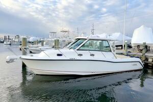 34ft Boston Whaler Yacht For Sale