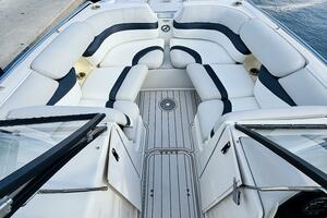 25ft Starcraft Yacht For Sale