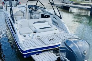 25ft Starcraft Yacht For Sale