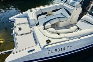 25ft Starcraft Yacht For Sale
