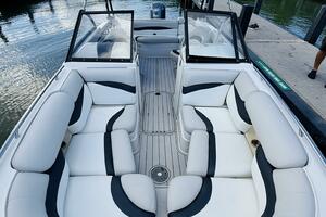 25ft Starcraft Yacht For Sale