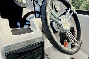 25ft Starcraft Yacht For Sale