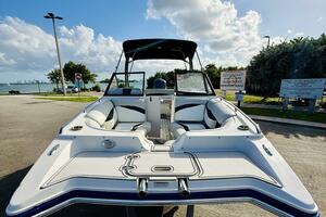 25ft Starcraft Yacht For Sale