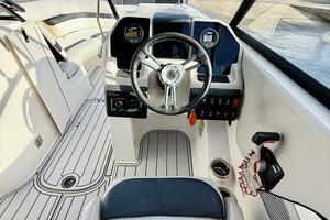 25ft Starcraft Yacht For Sale