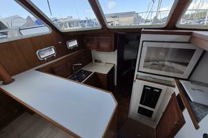37ft Tollycraft Yacht For Sale