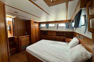 1997 Sabre SABRELINE 474 Trawler thumbnail 12