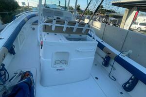 LIVING SIMPLE 28ft Mako Yacht For Sale