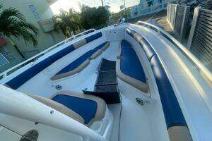 2016 Mako 284 Center Console thumbnail 16