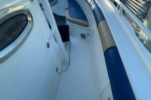 LIVING SIMPLE 28ft Mako Yacht For Sale