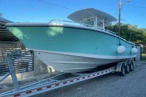 2016 Mako 284 Center Console thumbnail 3