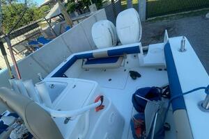 LIVING SIMPLE 28ft Mako Yacht For Sale